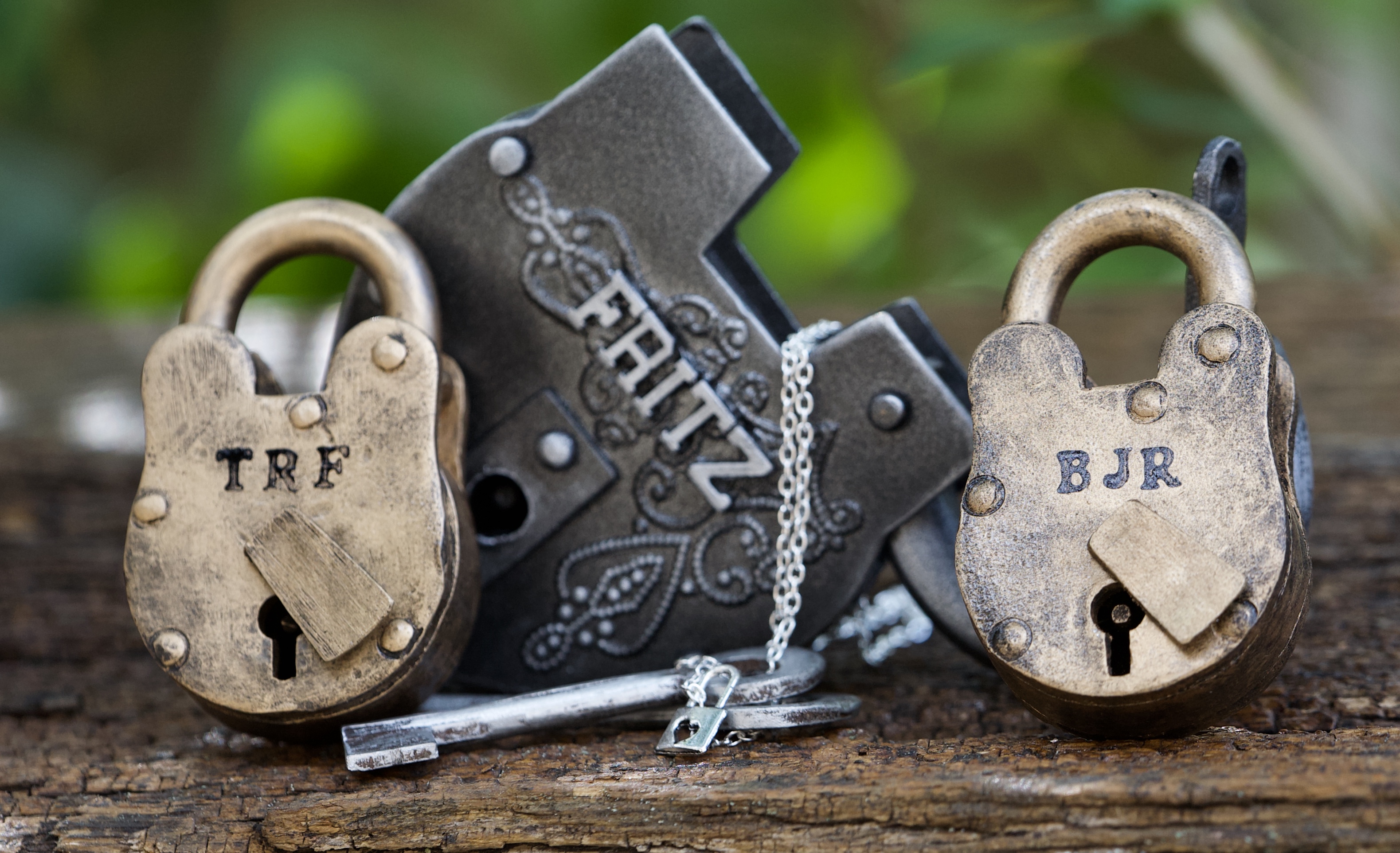 Love Lock Ceremony Gift For The Couple